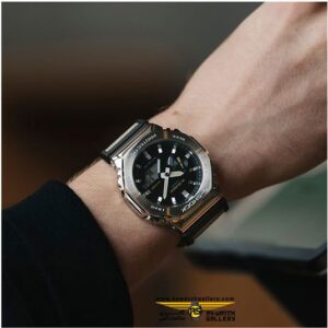 ساعت کاسیو جی شاک GM-2100C-5ADR-onhand